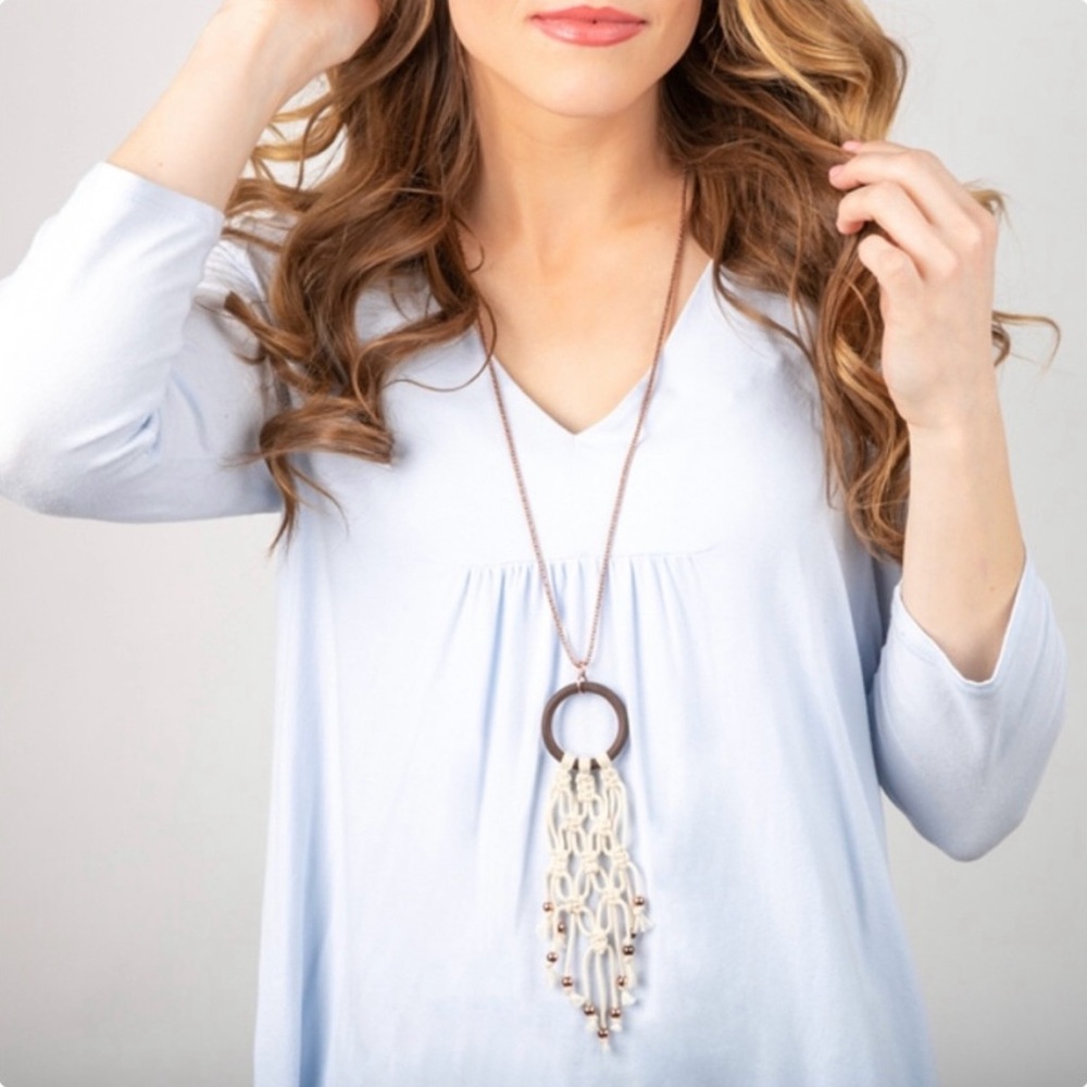 NEW Cream Macramé and Wood Necklace